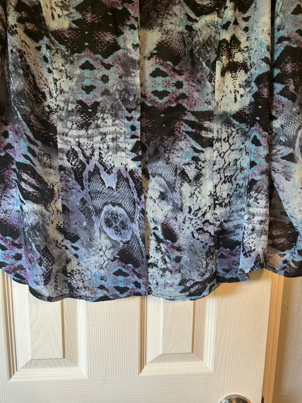 🦉3for$10 Moving🚚Sale Cabi blue black print blouse